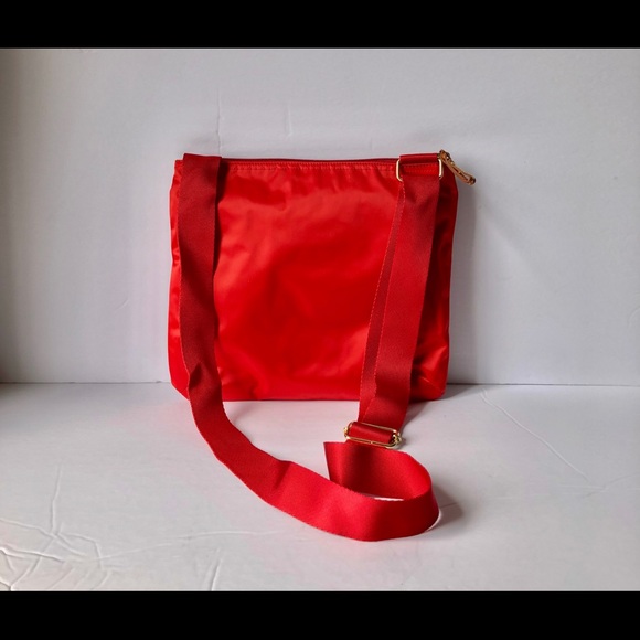 BRIC’S red nylon crossbody EUC - Picture 3 of 12